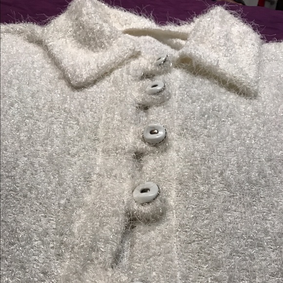 Gorgeous elegant off white poncho fits allRegular - Picture 2 of 4