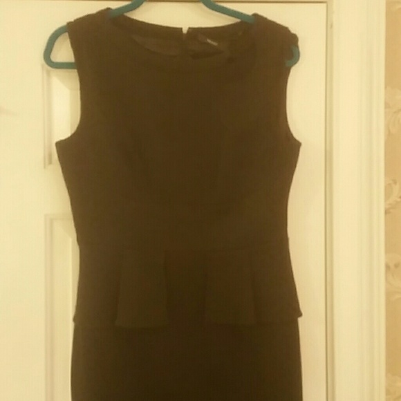 Dress - Picture 2 of 3
