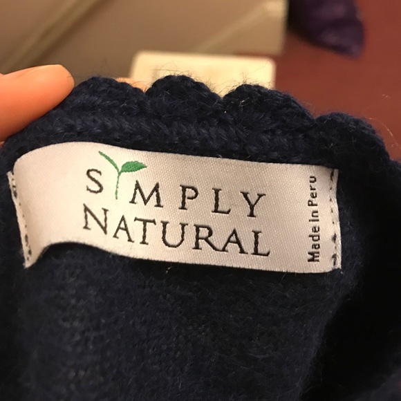 Cozy and Soft Oversized Scarf - Picture 6 of 6