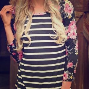 Randy Baseball ish Top Size XL NWT