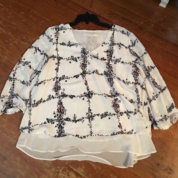Lauren Conrad flowy top