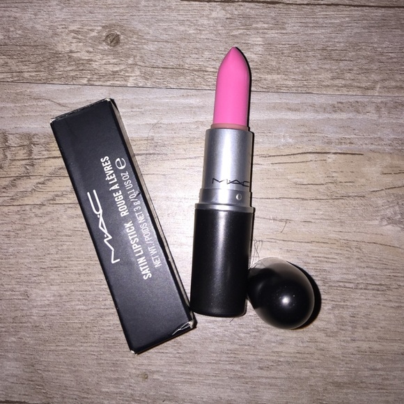 MAC Cosmetics Pink Friday - Nicky Minaj Limited
