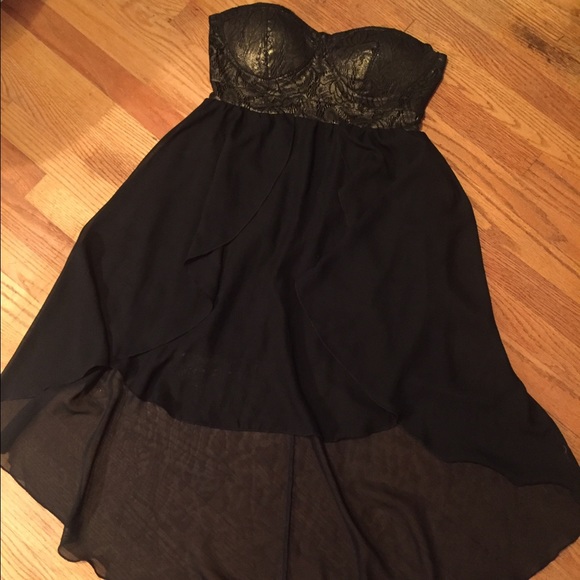 TEMP HOLIDAY PRICE! Metallic Black & Gold High-low