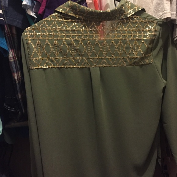 2 blouse's - Picture 4 of 4