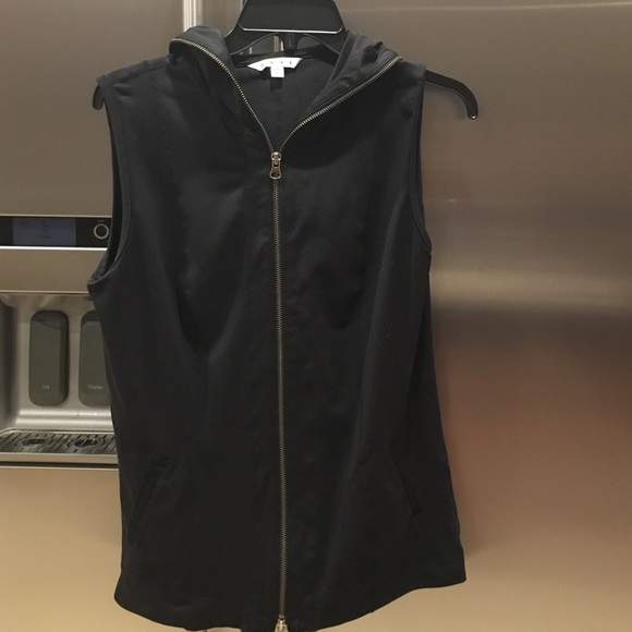 CAbi(Cabi)Hooded Vest size Medium