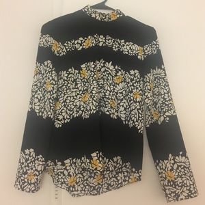 ⭐️💥 Zara yellow&black flowers shirt