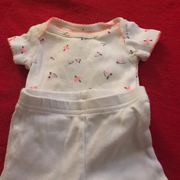 Three piece baby girl outfit - Picture 3 of 3