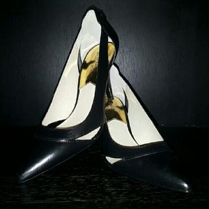 Michael Kors Kitten Pumps-Size 7