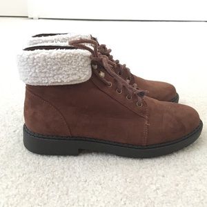 Forever 21 brown winter booties!❄️