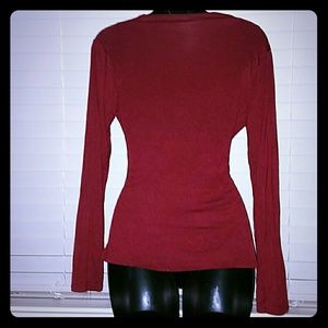 Wet Seal Tops - *Sexy Long Sleeved V-Neck* Wet Seal Tops - *Sexy Long Sleeved V-Neck*