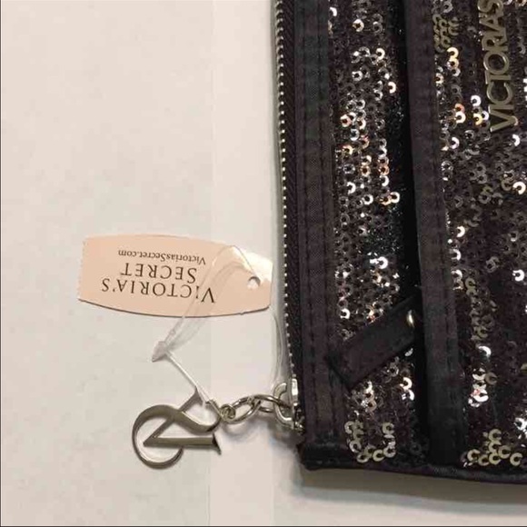 Victoria Secrets Clutch - Picture 4 of 4