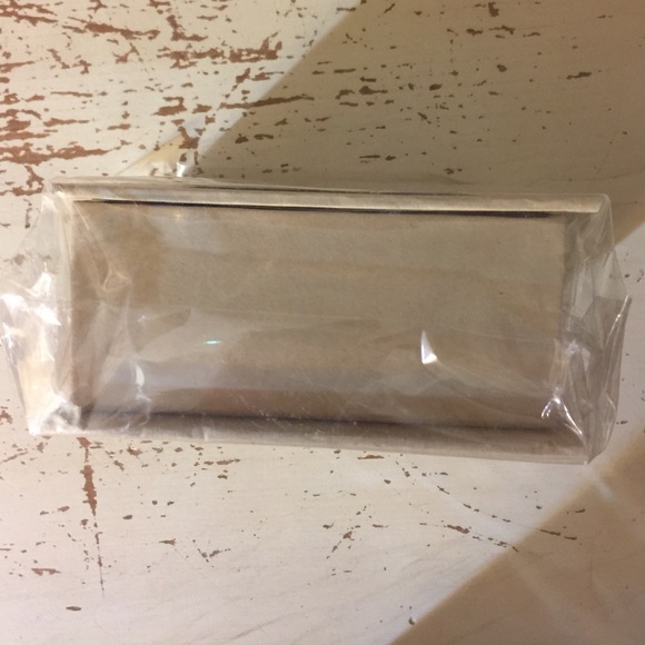 Scrapbook Design a Treasure Box - Picture 2 of 3