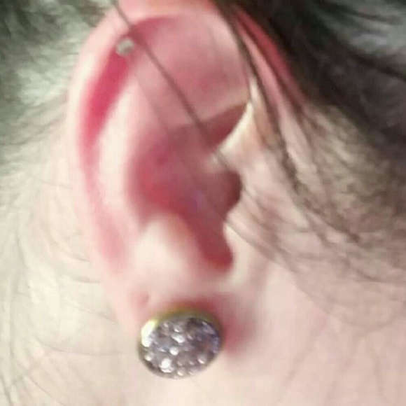 Pale Pink Drury Earrings - Picture 3 of 3