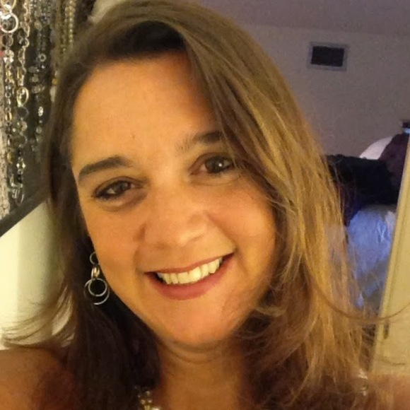 Meet your Posher, Tina