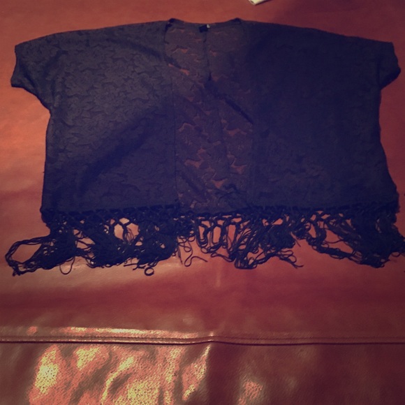 RUE 21 shawl