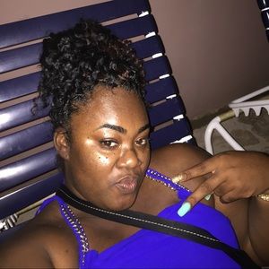 Meet your Posher, Loretha