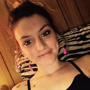 Meet your Posher, Mackenzie