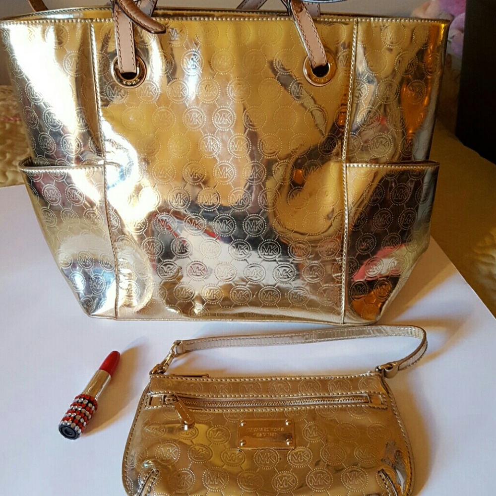 MICHAEL KORS BAG N LG WRISTLET PEN LIPSTICK