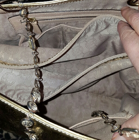 MICHAEL KORS BAG N LG WRISTLET PEN LIPSTICK - Picture 3 of 4