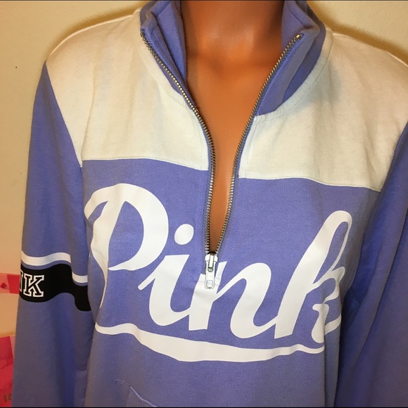 🚫SOLD🚫NEW PINK VS HALF ZIP LOGO SWEATSHIRT - Picture 3 of 4