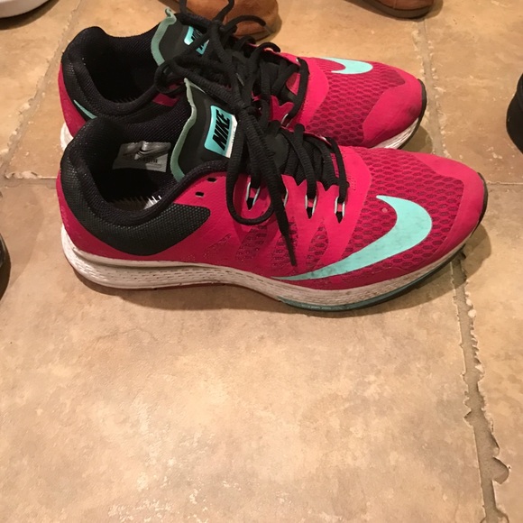 Euc nike shoes