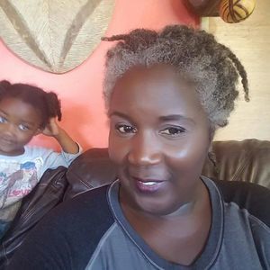 Meet your Posher, Myra