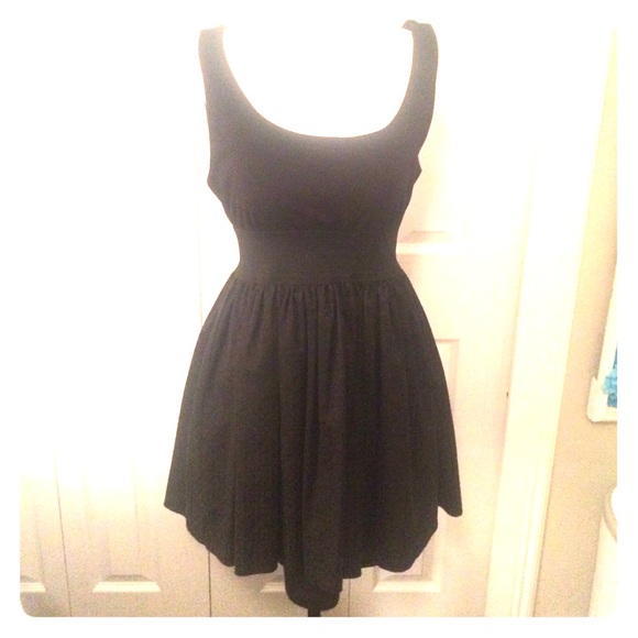 LBD 🍾 Little Black Dress