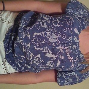 This is a nice summer shirt!!