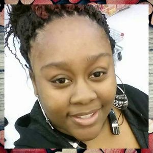 Meet your Posher, Keirra