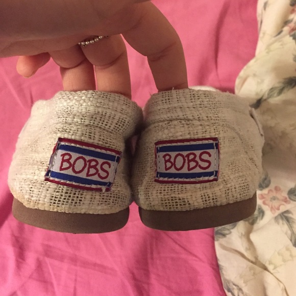 White bobs - Picture 2 of 4