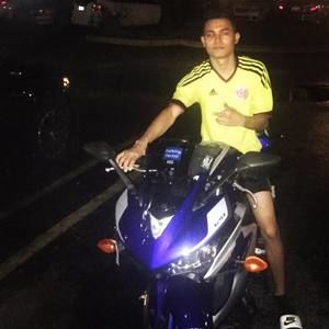 Meet your Posher, Javii