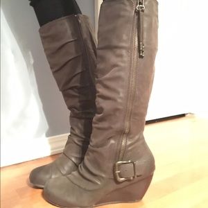 blowfish wedge booties
