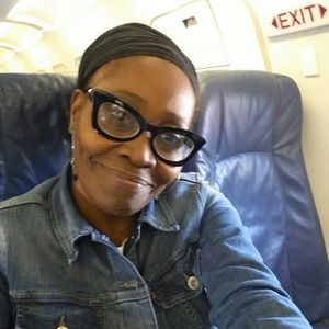 Meet your Posher, Veronica