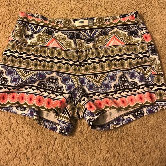 Colorful print shorts
