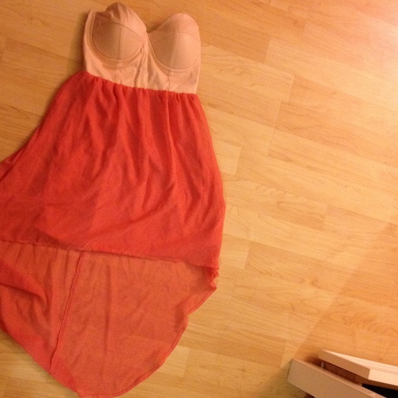 Strapless dress