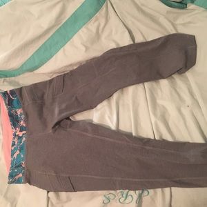 ivivva size 10 crop grey leggings with pockets