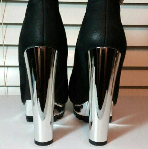 New Pour La Victoire Wagner ankle booties, boots - Picture 3 of 4