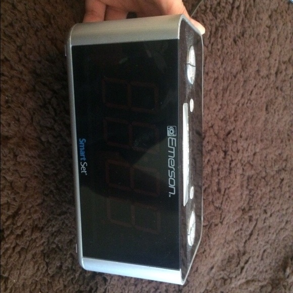 Emerson alarm clock NEW - Picture 1 of 2