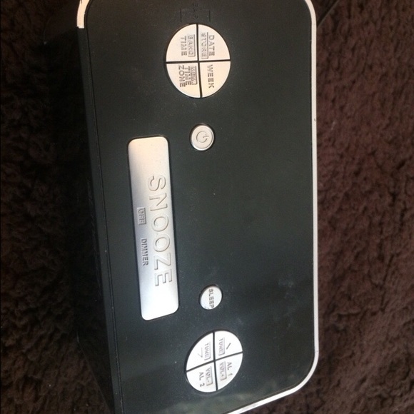 Emerson alarm clock NEW - Picture 2 of 2