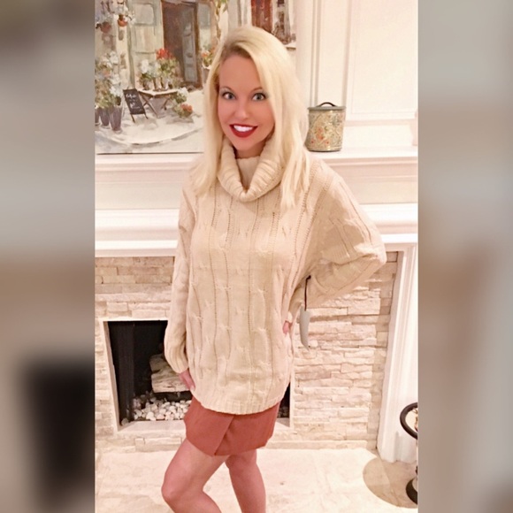 Beautiful/warm in blush! Vent back sweater! LAST 2 - Picture 3 of 3