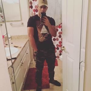 Meet your Posher, Roberto