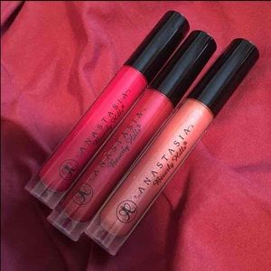 3 Anastasia lip gloss