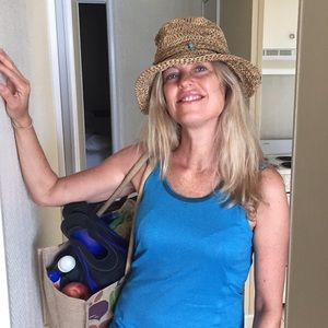 Meet your Posher, Brenda