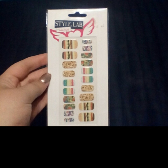 20 Food Themed Nail Stickers - Picture 1 of 4