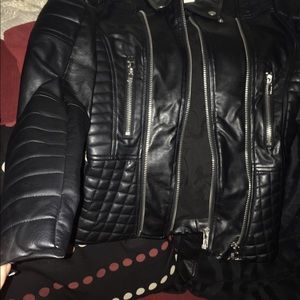 Walter baker quilter faux leather jacket w belt