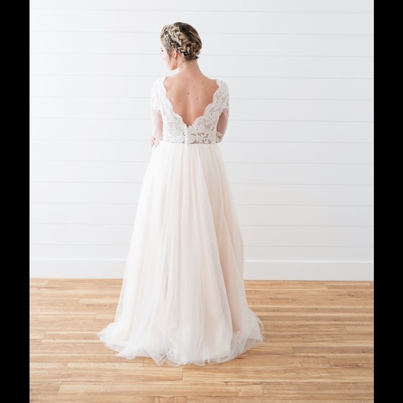 Abigail: Vintage Style Drop Back Wedding Gown - Picture 2 of 4