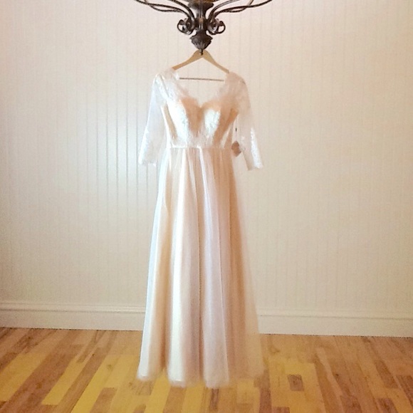 Abigail: Vintage Style Drop Back Wedding Gown - Picture 3 of 4