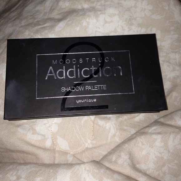 Moonstruck addiction palette