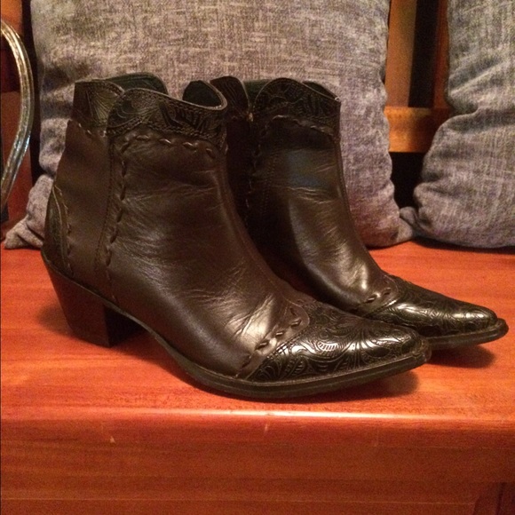 Size 7 1/2 Roper boots