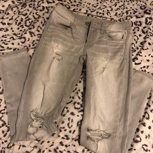 Light gray skinny jeans